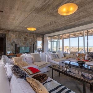 (bpv-bpv-9613)  Casa Sobre La Playa En Alquiler, Santa Monica, José Ignacio
