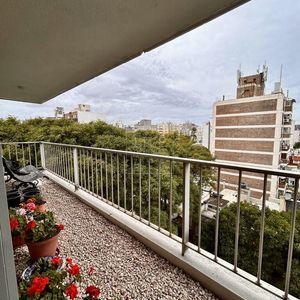 Apartamento De 2 Dormitorios Alquiler Con Muebles En Punta Carretas