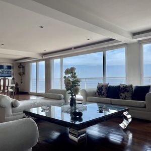 Espectacular Triplex Frente Al Golf De Punta Carretas