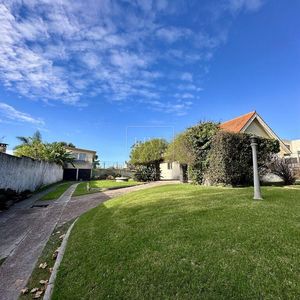 Casa En Venta Con Gran Terreno En Malvin Norte Ideal Inversión