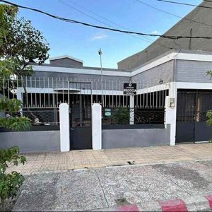 Casa Tres Dormitorios Melo Excelente Ubicación