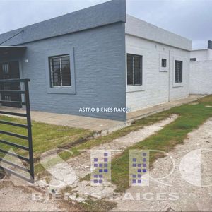 Casa En Alquiler Dos Dormitorios Melo