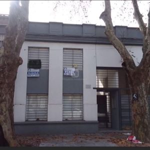 Oportunidad Para Inversores - Venta 3 Apartamentos En Duplex