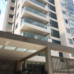 Vendo O Alquilo Bello Departamento  Condominio Torre Real 