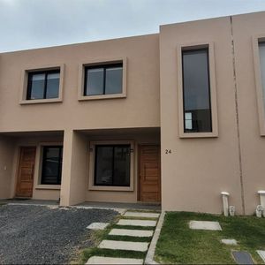Venta Casa De 2 Dormitorios , Complejo Altos De Vilaro