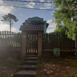 Venta Casa Lomas De Solymar 2 Dormitorios 2 Baños.