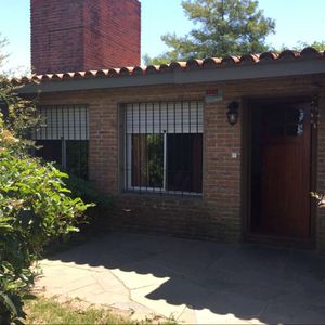 Venta Casa Solymar 3 Dormitorios 1 Baño A Metros De Rambla!