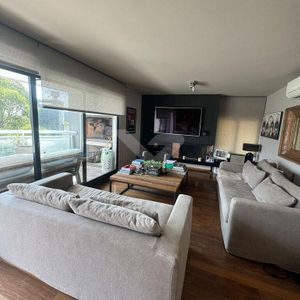 Venta Apartamento En Parque Miramar. 1 Dormitorio. Terraza. Amenities. Garage. Con Muebles
