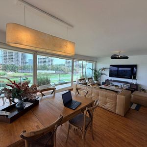 Venta Apartamento 3 Dormitorios Av De Las Americas/parque Miramar. Amenities. Seguridad