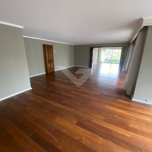 Alquiler Apartamento En Carrasco Sur- 3 Dormitorios Y Servicio. Vigilancia