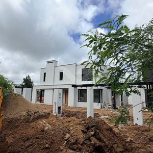 Alquiler Casa Housing En Barrio Parques. 3 Dormitorios. Seguridad, Garage