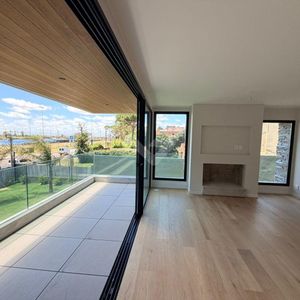 Alquiler De Apartamento 3 Dormitorios En Bequem, Carrasco, Montevideo