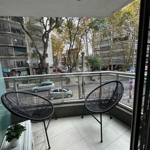 Alquiler Apartamento Pocitos 2 Dormitorios, Patio Y Balcón