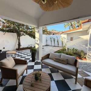 Venta Casa Carrasco Sur. 2 Dormitorios. 1 Planta. Barbacoa. Jardin. Parrillero