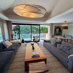 Venta Apartamento En Carrasco Sur. 2 Dormitorios En Suite. Seguridad. Garage. - Renta