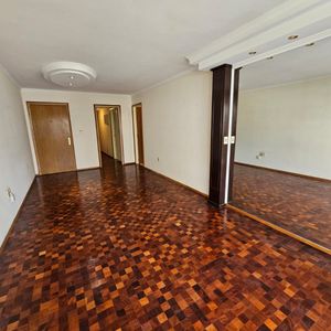 -precioso Apartamento De Dos Dormitorios Y Garaje, En Alquiler, En Punta Carretas-