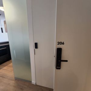Venta De Hermoso Apartamento De 1 Dormitorio  A Estrenar En El Centro!!