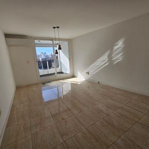 ¡espectacular Apartamento De Dos Dormitorios, En Excelente Ubicacion, En Cordon!