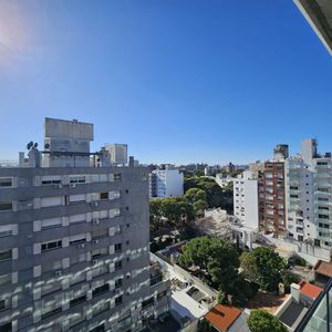 Apartamento De 2 Dormitorios En Punta Carretas