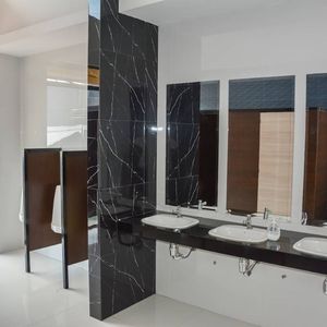 Centro Comercial En Venta - Zona Av. Brasil Con Flujo Comercial