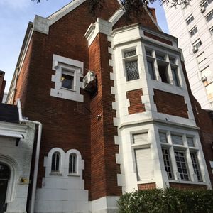 Importante Residencia