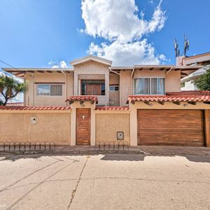 Casa En Venta - Las Palmas