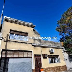 Venta Casa Brazo Oriental, 4 Dormitorios, 2 Baños, Amplio Garaje En 2 Plantas, Parrillero