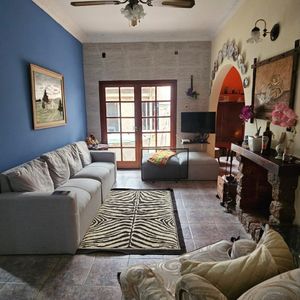 Venta Casa Y 2 Apartamentos En Malvín Norte, Vivienda O Inversión !