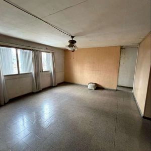 Venta De Apartamento 4 Dormitorios  En Malvin Norte