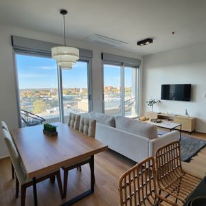 Montevideo Harbour Piso 27 Con Garage. 118 M2.