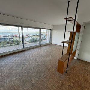 4 Dormitorios En Total Sobre Rambla Planta Baja Con Garaje Pocitos