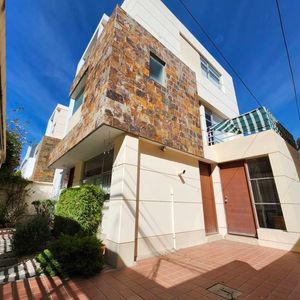 Alquiler Casa 5d Koani Al Ingreso Bs.7.000.-