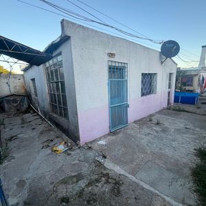 Teniente Galeano Prox Av Mendoza - 3 Apartamentos