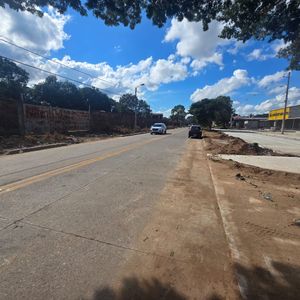 Terreno Comercial Zona Norte Uso De Suelo Mixto Av. Beni