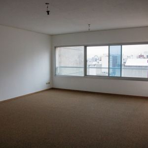 Cómoda Oficina En Torre De Los Profesionales En Venta!