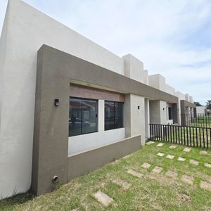 Casa En Venta A Estrenar En La Zona Este Carretera A Cotoca