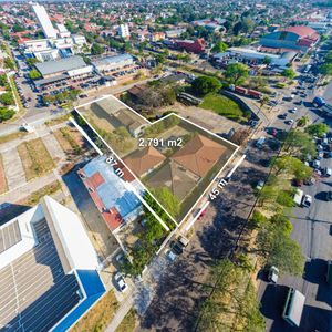 Terreno Con Oficinas Y Galpón  Doble Vía La Guardia 5to Anillo
