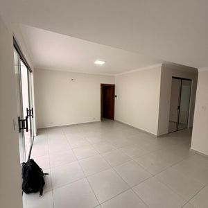 En Alquiler! Amplia Casa Ideal Para Empresas En Zona Norte