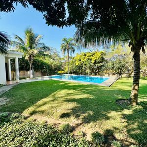 Hermosa Casa En Alquiler En El Urubo 