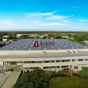 Deposito De Hormigón Premoldeado En Alquiler De 5.000m2