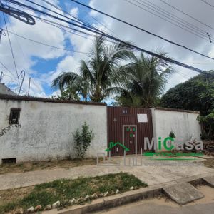 Casa De 2 Plantas Con Oportunidad De Negocio-alquileres Rentables