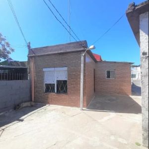 Venta Dos Casas Padrón único, Con Renta 6 % Anual, 2 Dormitorios Cada Una