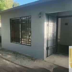 Casa En Alquiler De 2 Dormitorios En Shangrilá