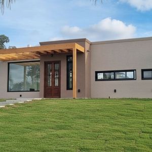 Casa En Alquiler C/ Cochera En Cumbres De Carrasco