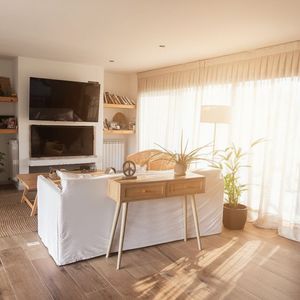 Casa En Venta C/ Cochera En Villa Aeroparque