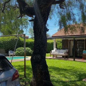 Casa En Alquiler C/ Cochera En Ciudad De La Costa