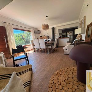 Casa En Alquiler C/ Cochera En Ciudad De La Costa