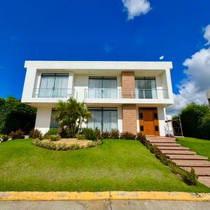 Casa En Venta -condominio Urubo Village