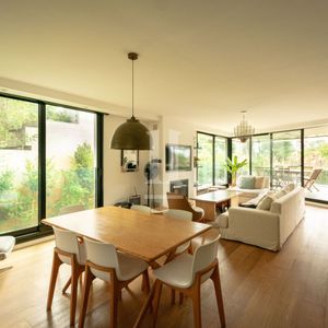 Apartamento A La Venta En Jardines De Carrasco De 3 Dormitorios