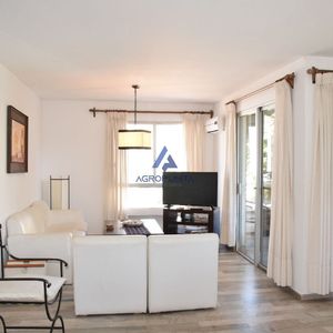 Apartamento En Peninsula, 3 Dormitorios *